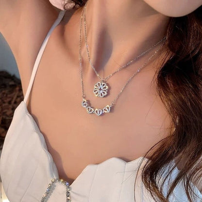 Four-Leaf Clover Necklace + Rose Gift Box (LAST UNITS)