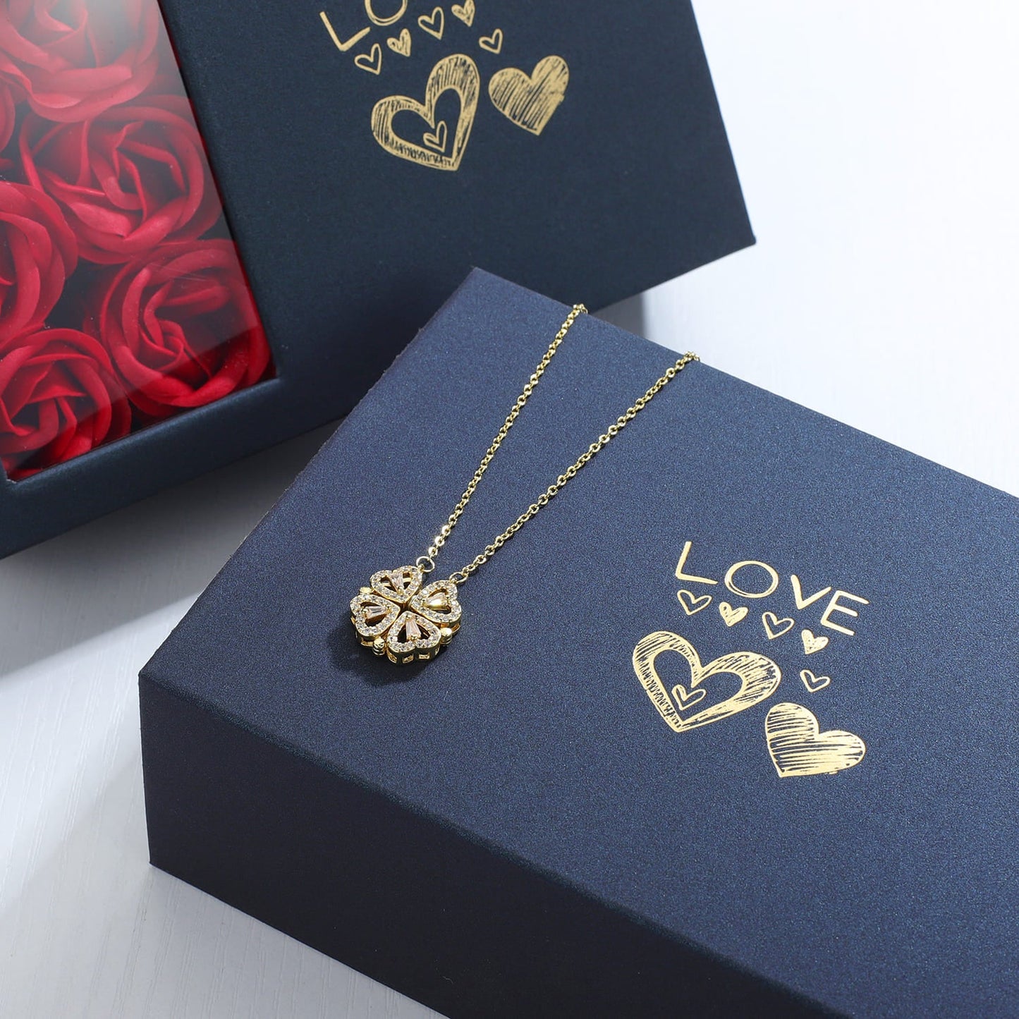 Four-Leaf Clover Necklace + Rose Gift Box (LAST UNITS)