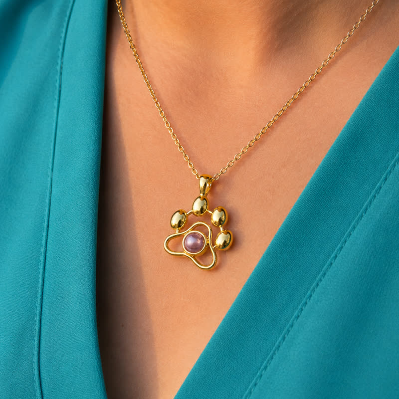 Personalized pet photo necklace with gold-finished pendant - photo 2